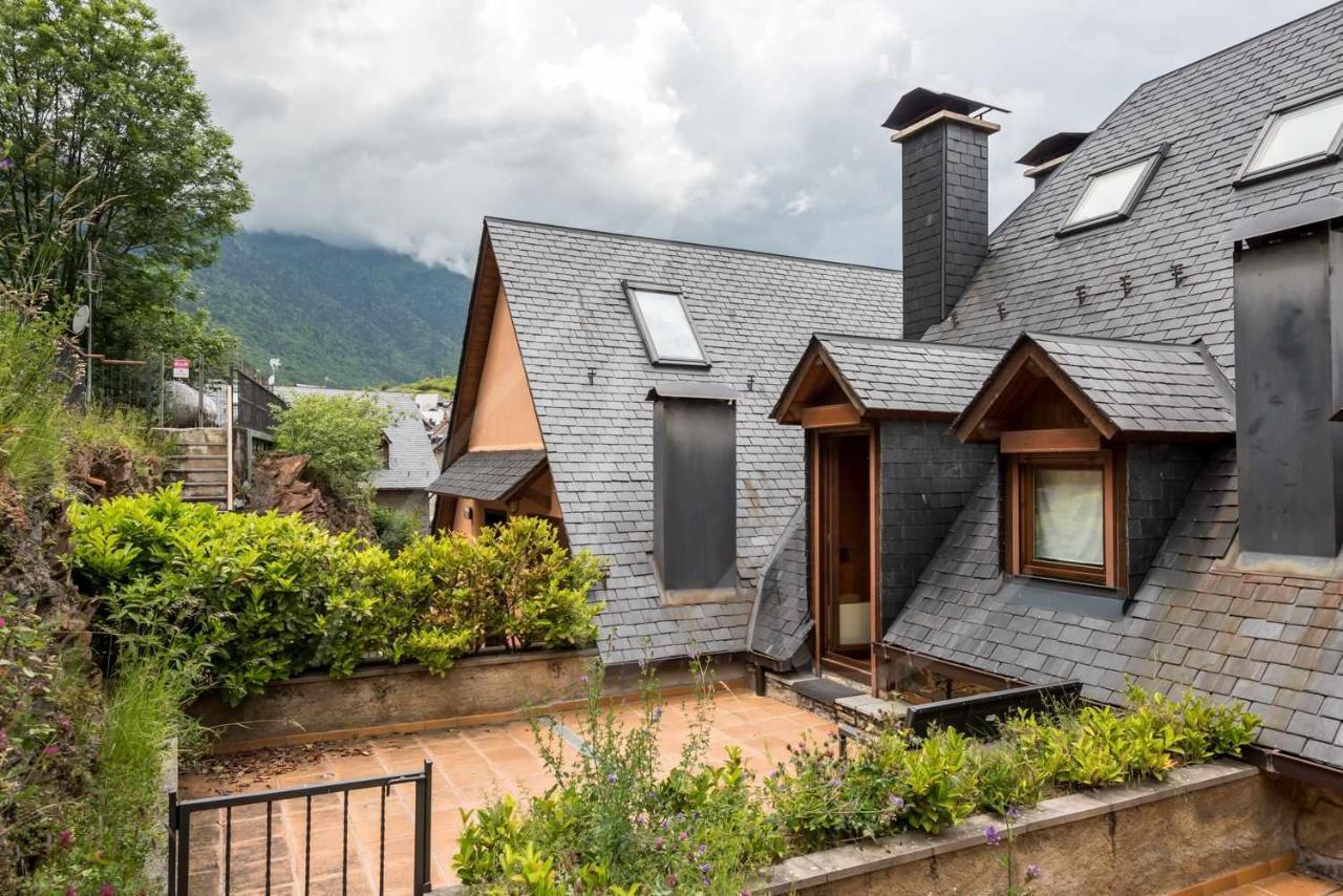 Casa Artiga De Lin By Seamount Rentals Les Bordes ภายนอก รูปภาพ